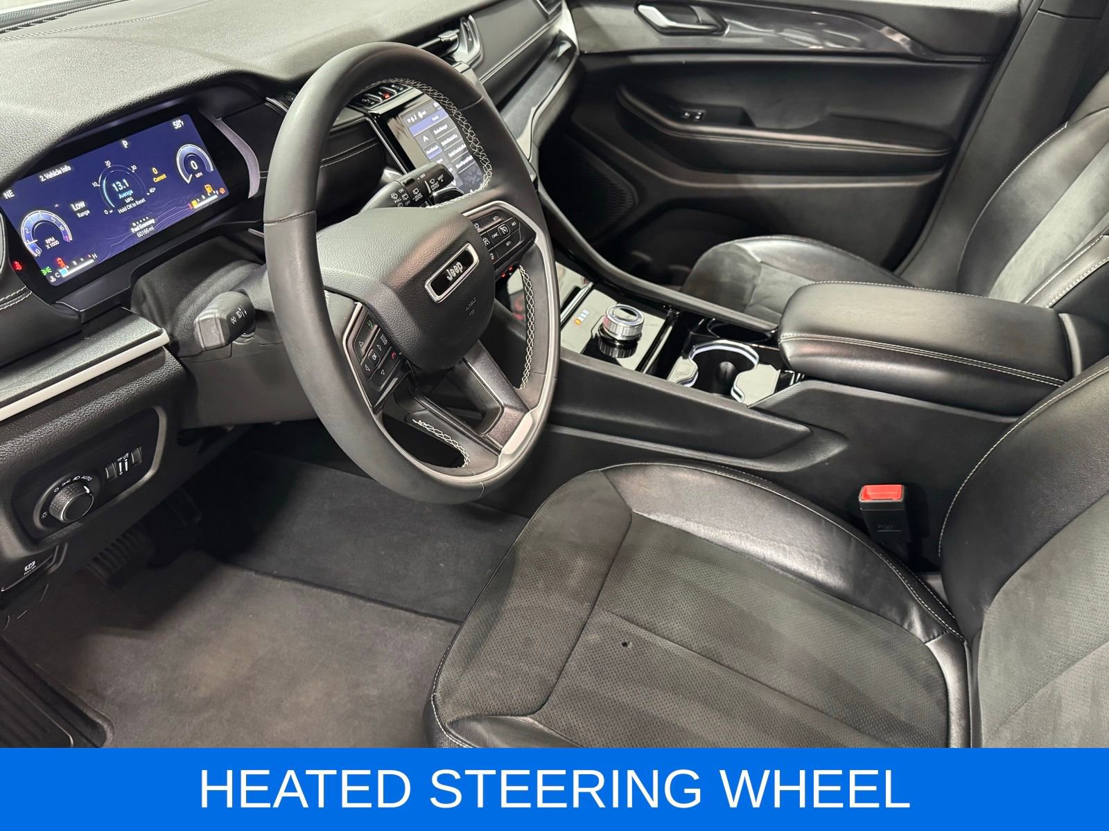 Used 2023 Jeep Grand Cherokee Altitude image 14