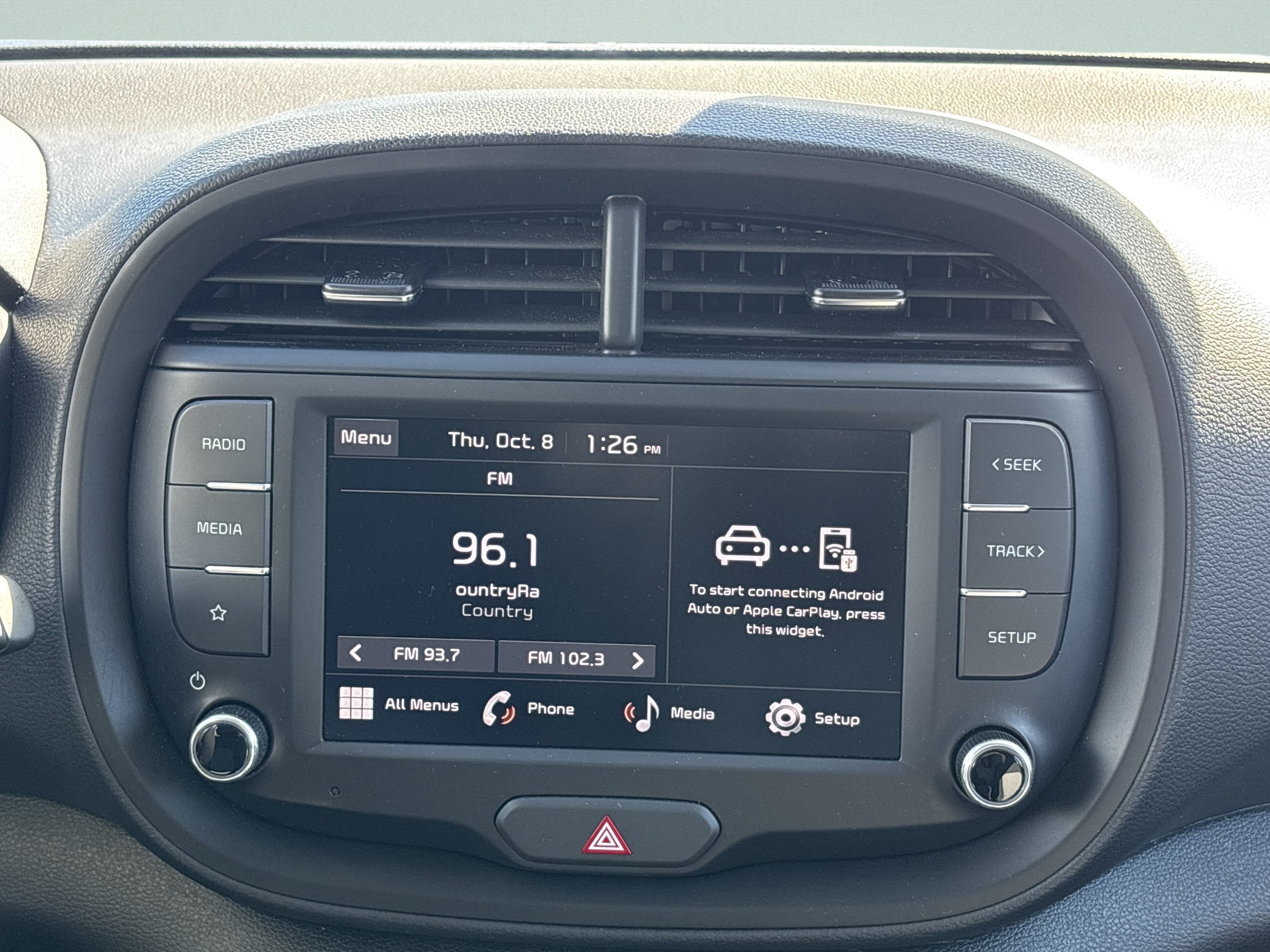 Used 2025 Kia Soul LX w/ LX Technology Package FWD image 18