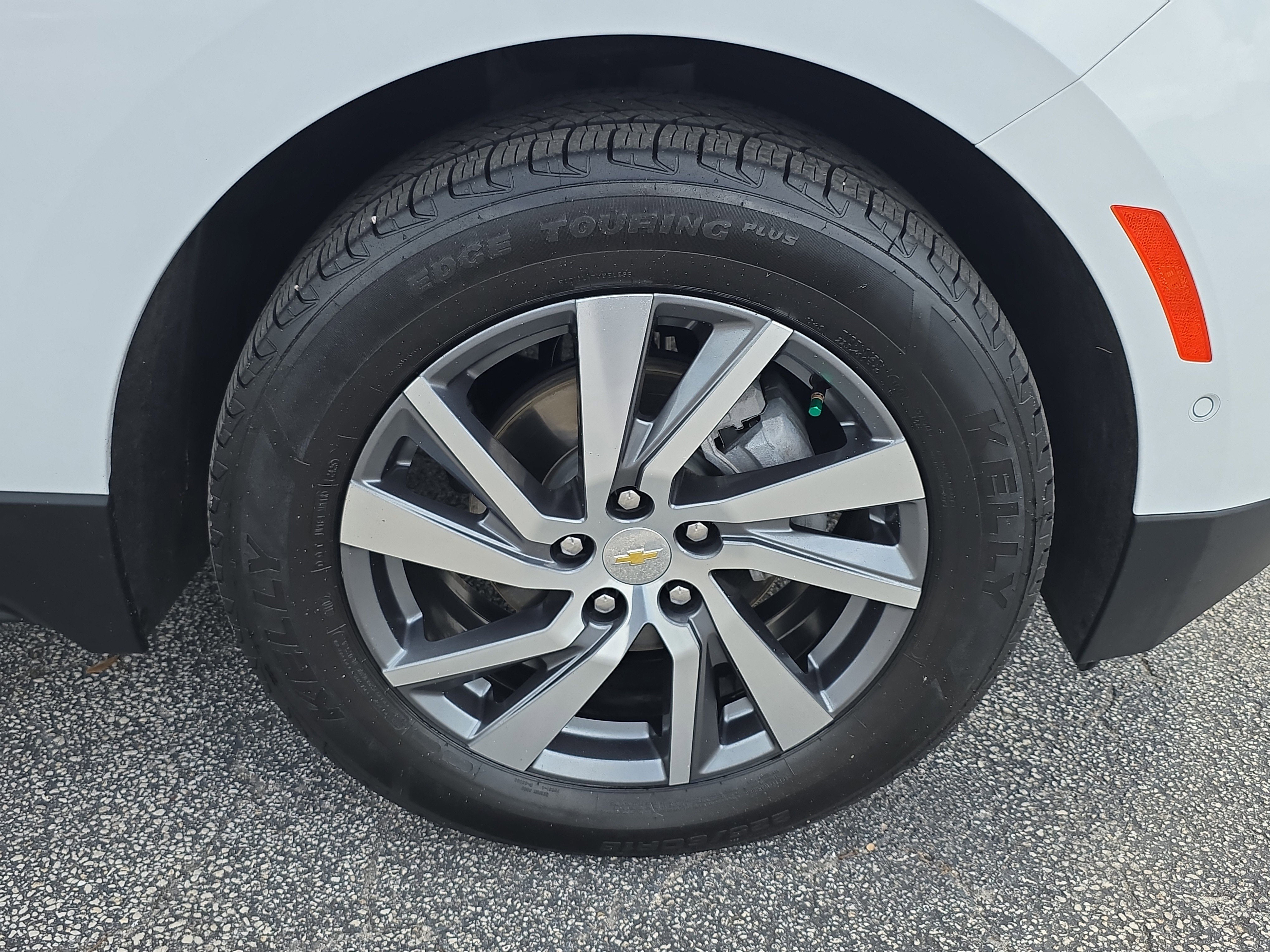 Used 2022 Chevrolet Equinox Premier FWD image 12