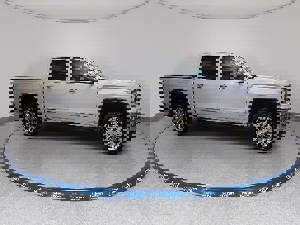 Used 2018 GMC Sierra 1500 SLT w/ Suspension Package, Off-Road image 5