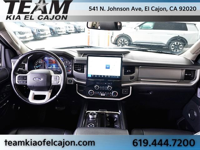 Used 2024 Ford Expedition Max XLT image 19