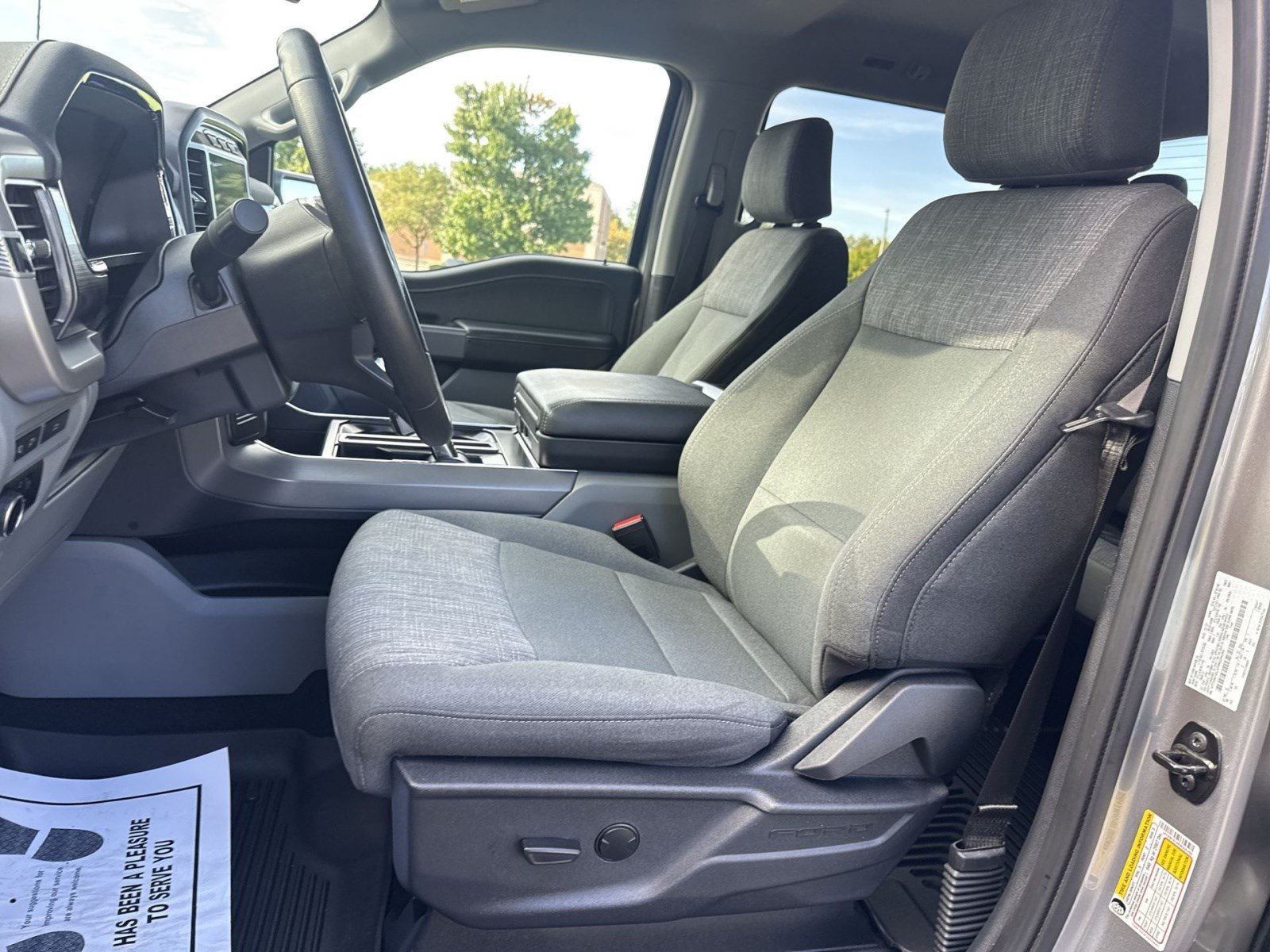 Used 2023 Ford F150 Lightning XLT AWD/4WD image 13