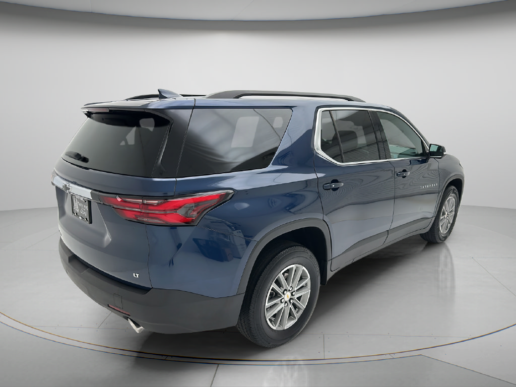 Used 2023 Chevrolet Traverse LT AWD/4WD image 5