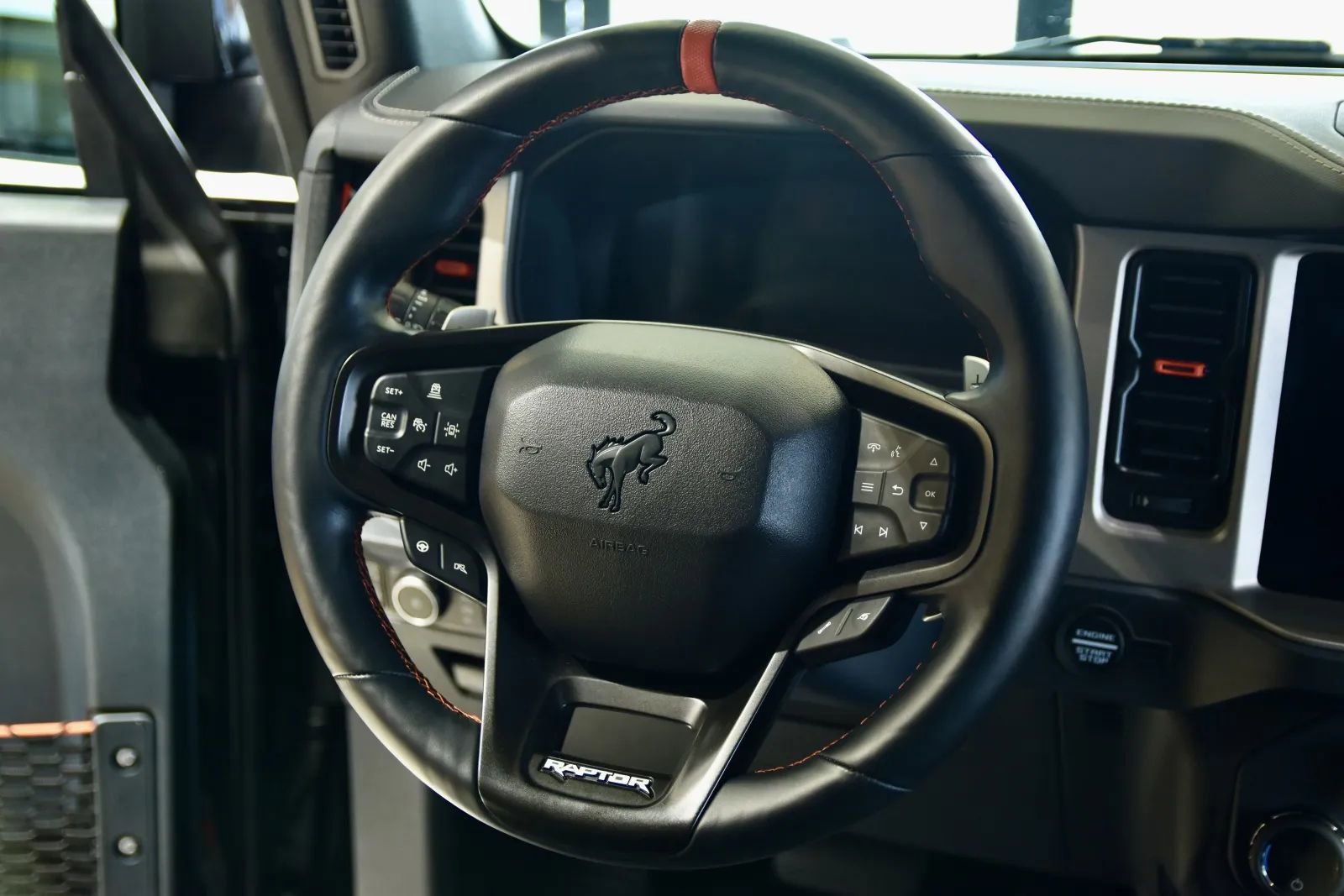 Used 2024 Ford Bronco Raptor image 25