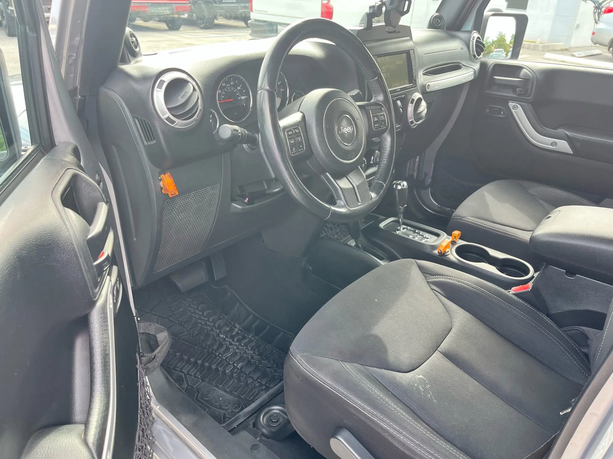 Used 2013 Jeep Wrangler Unlimited Sahara w/ Connectivity Group image 14