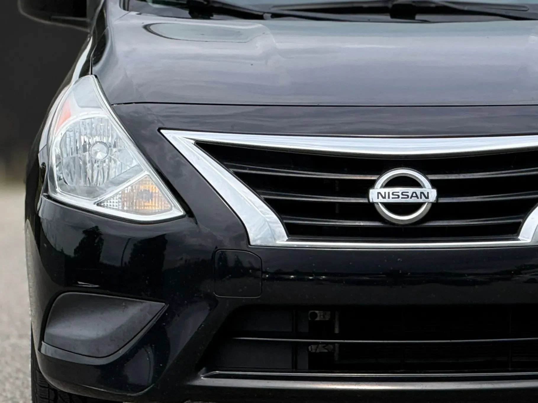 Used 2016 Nissan Versa S Plus FWD image 11