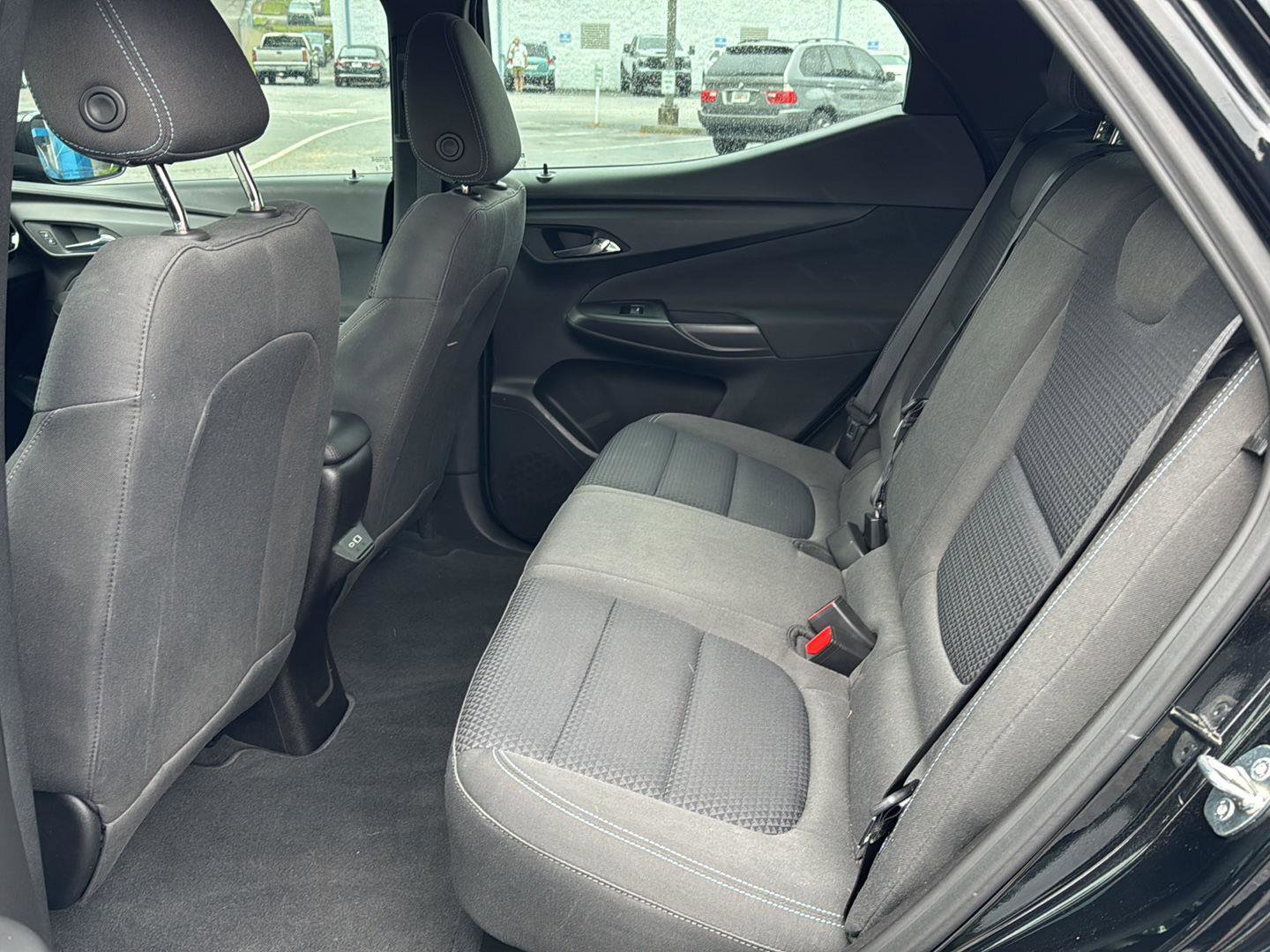 Used 2023 Chevrolet Bolt EUV LT w/ Comfort Package image 9