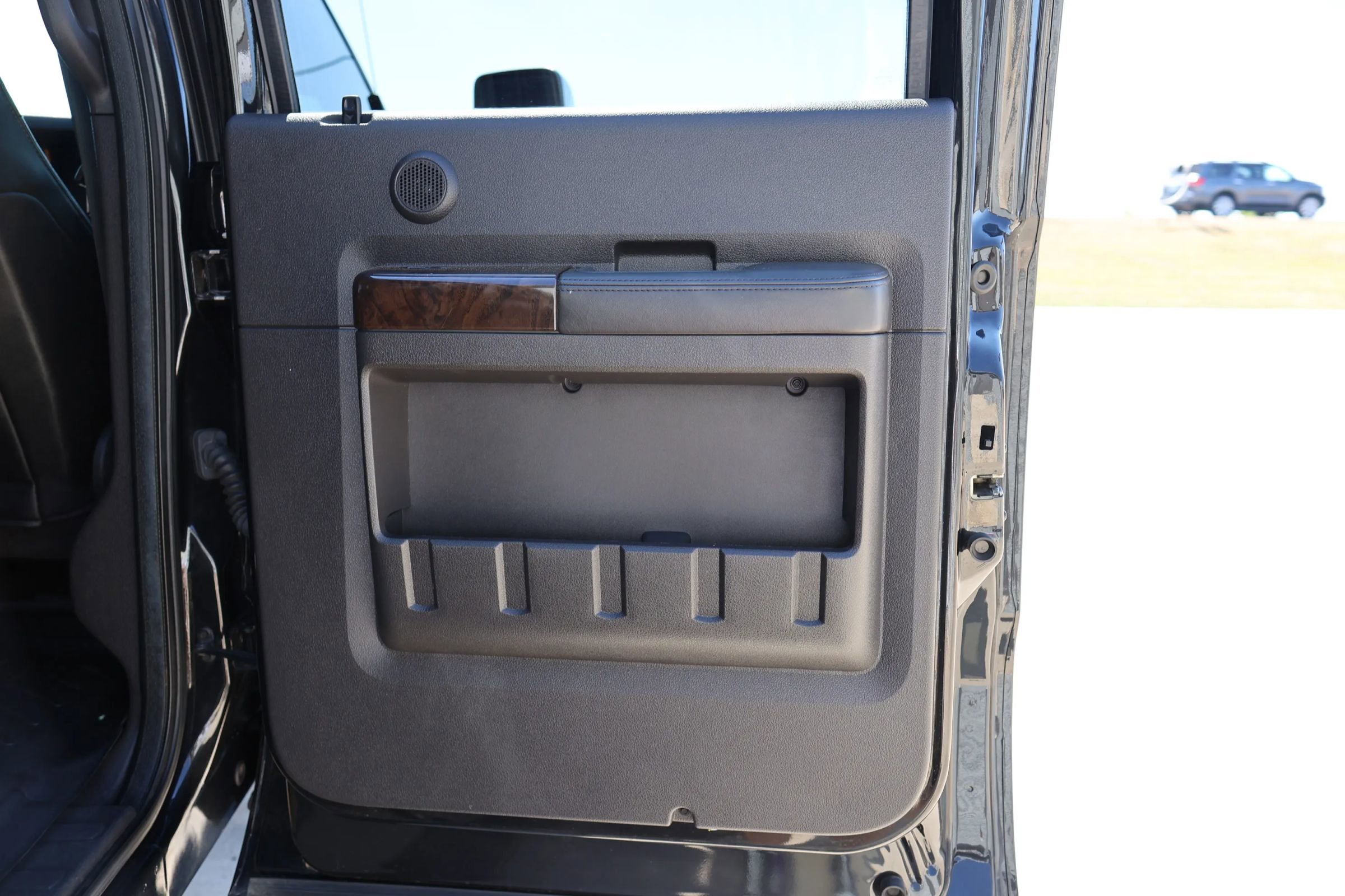 Used 2015 Ford F350 Platinum image 43