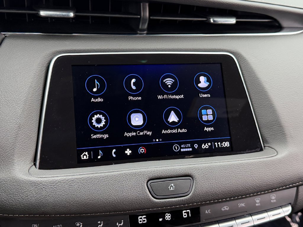 Used 2023 Cadillac XT4 Luxury w/ Cold Weather Package AWD/4WD image 21