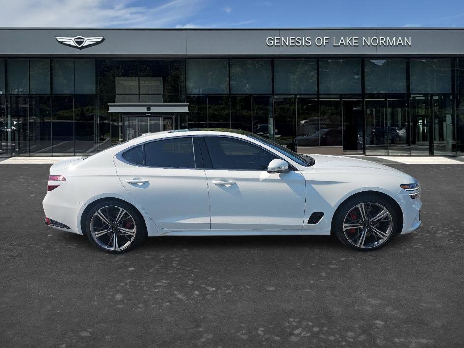 Used 2025 Genesis G70 3.3T Advanced RWD image 4