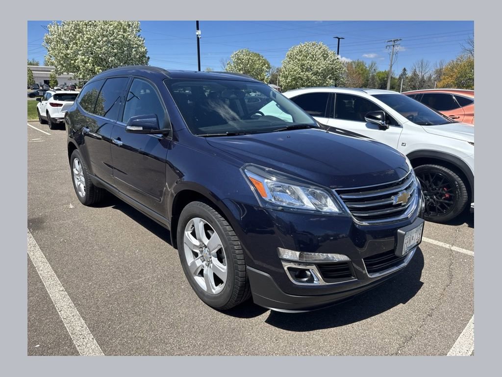 Used 2016 Chevrolet Traverse LT w/ Style and Technology Package