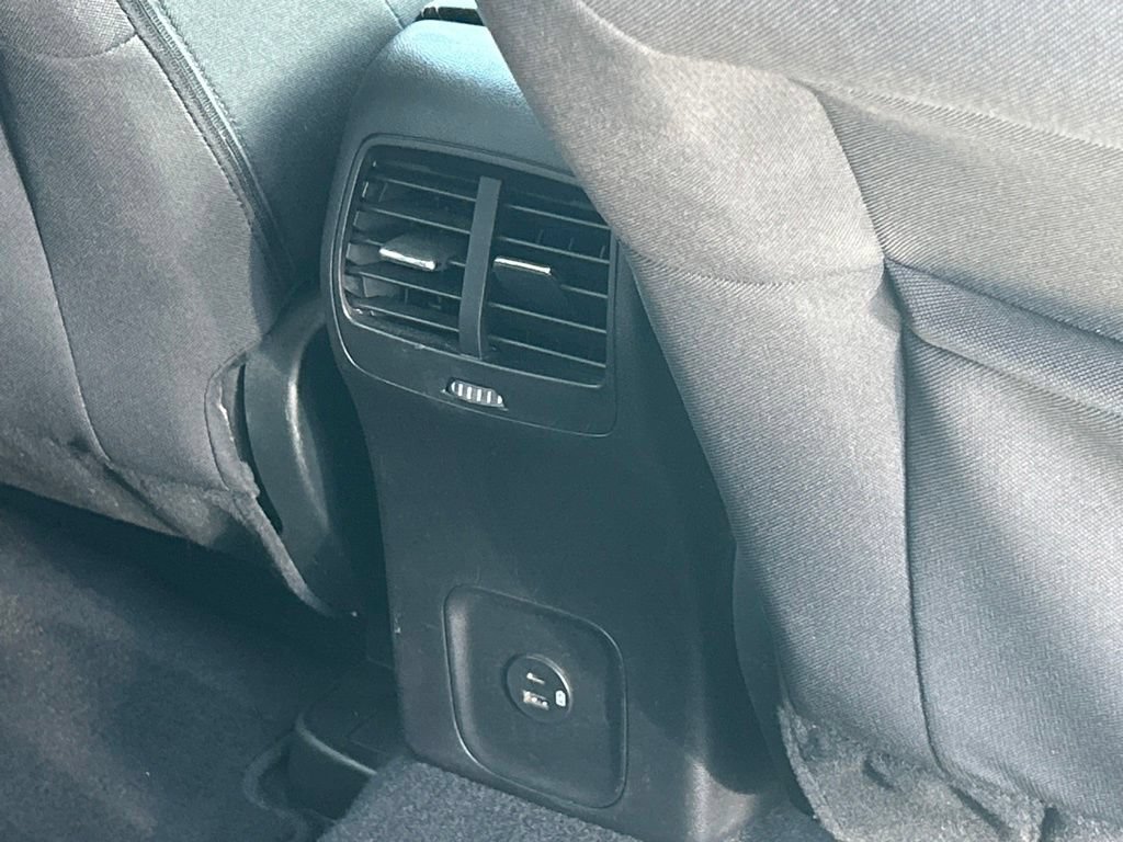 Used 2022 Ford Escape SE w/ SE Sport Appearance Package FWD image 46