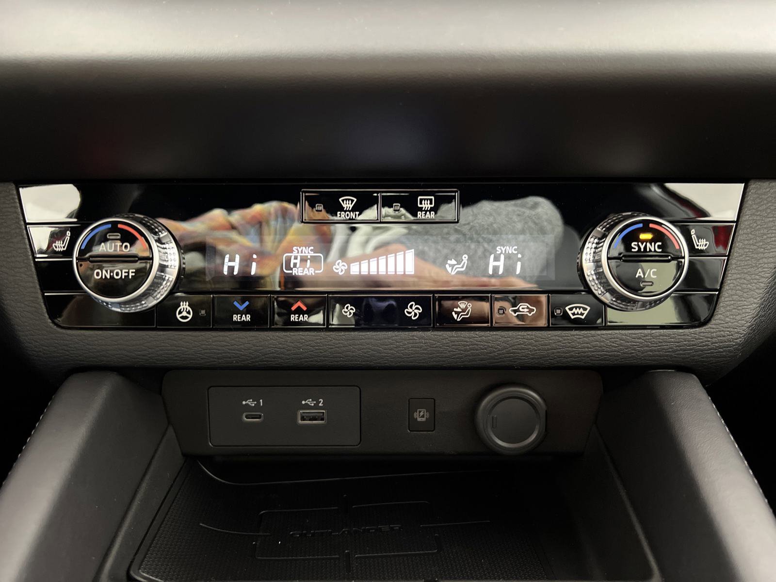 New 2025 Mitsubishi Outlander SEL Black Edition image 23