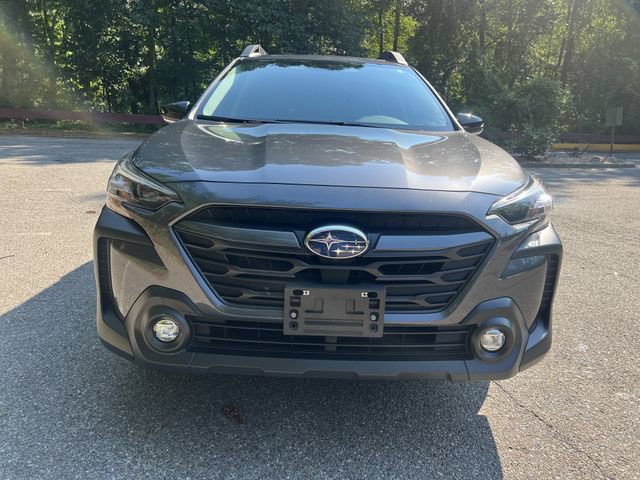 Used 2025 Subaru Outback Premium AWD/4WD image 4