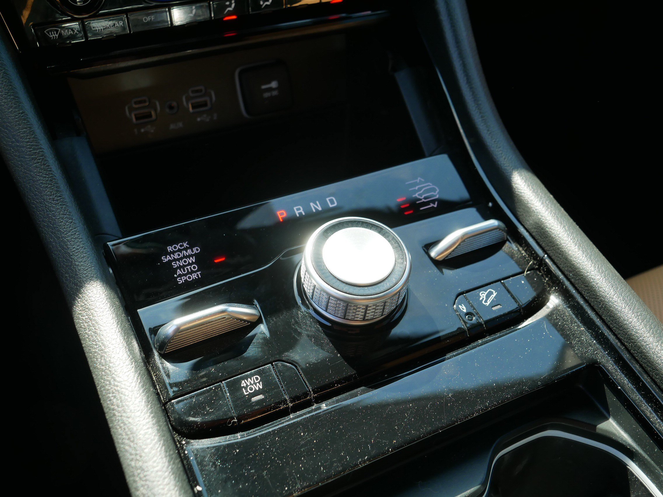Used 2024 Jeep Grand Cherokee L Summit w/ Advanced Protech Group IV AWD/4WD image 24