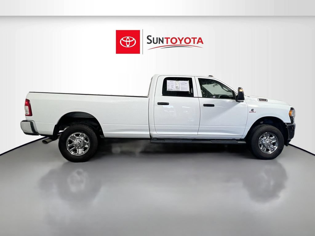 Used 2024 RAM 2500 Tradesman w/ Chrome Appearance Group AWD/4WD image 2