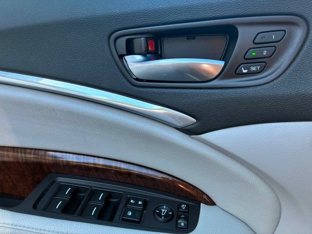 Used 2018 Acura MDX w/ Technology Package FWD image 16