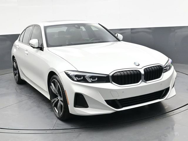 Used 2023 BMW 330i Sedan w/ Premium Package RWD image 11