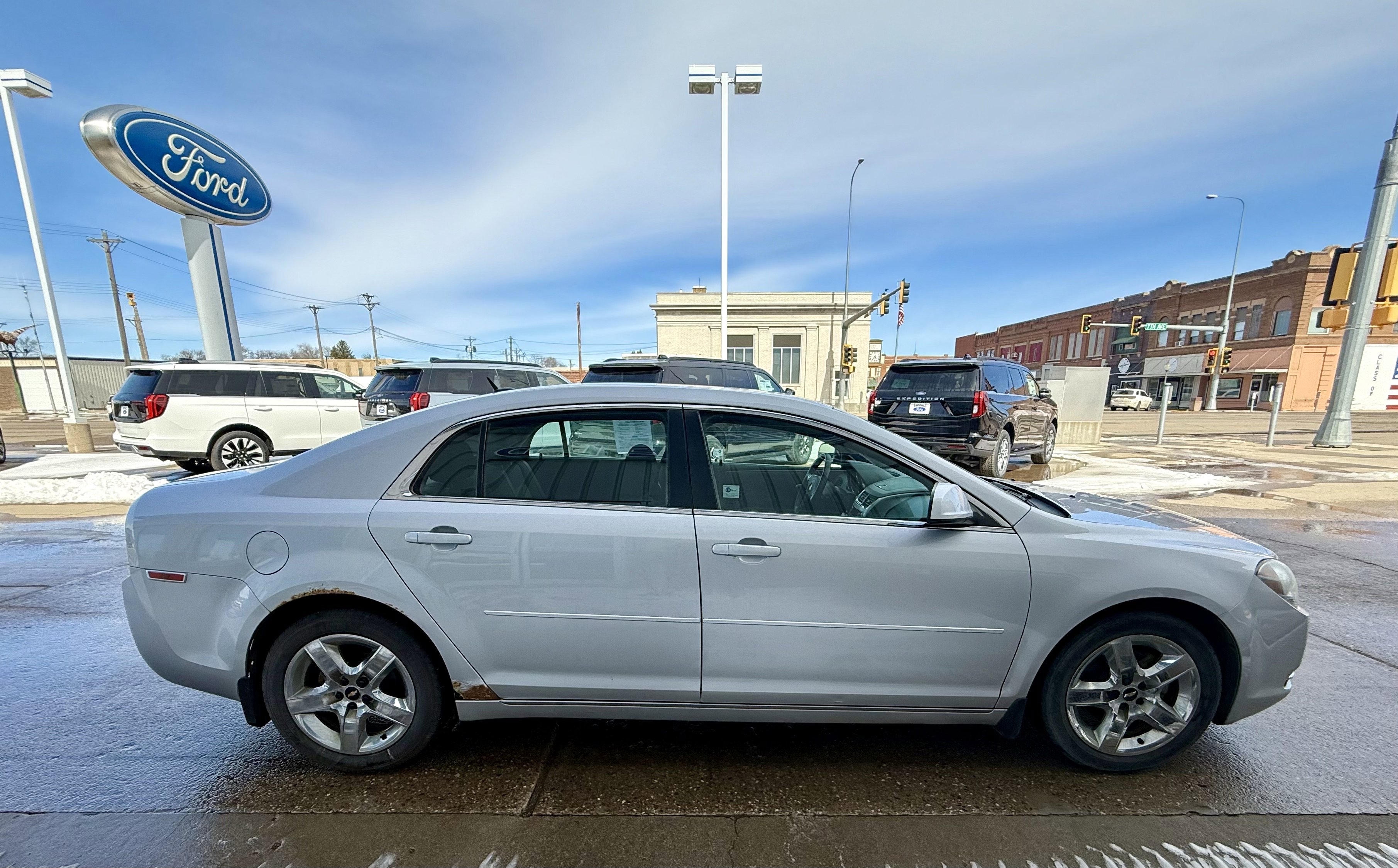 Used 2010 Chevrolet Malibu LT w/ Power Convenience Package image 2