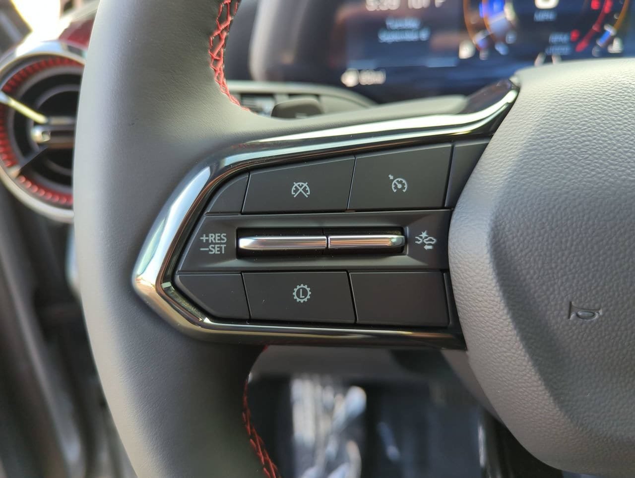 New 2027 Chevrolet Equinox RS w/ Safety and Technology Package FWD image 11