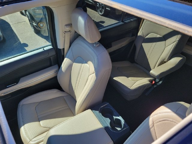 Used 2023 Ford Expedition Limited RWD image 35