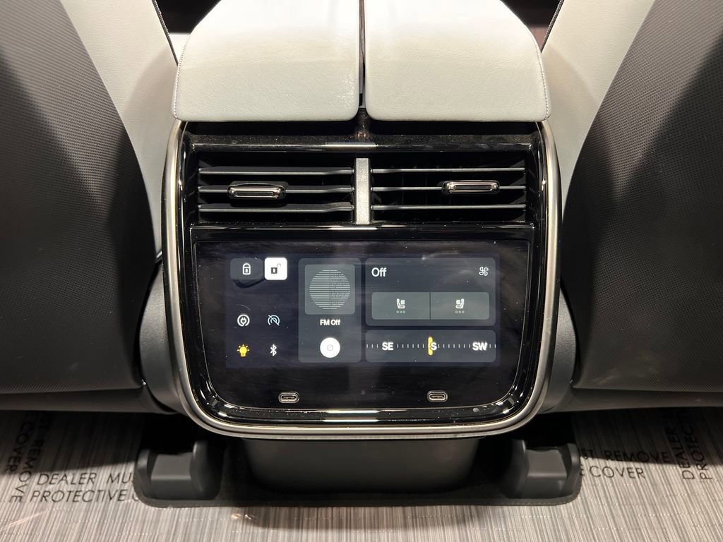 Used 2024 Rivian R1T Adventure image 17