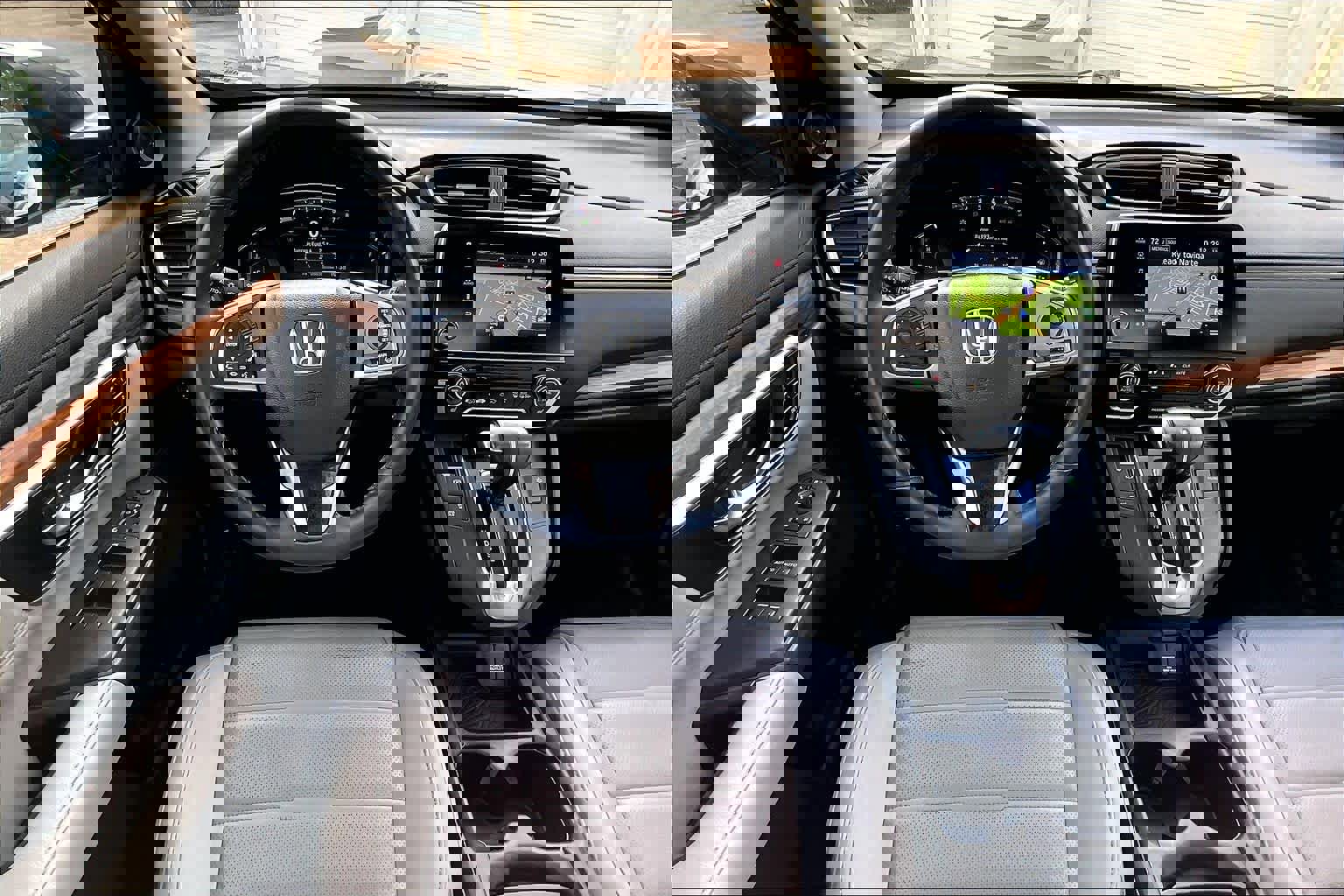 Used 2018 Honda CR-V Touring image 6