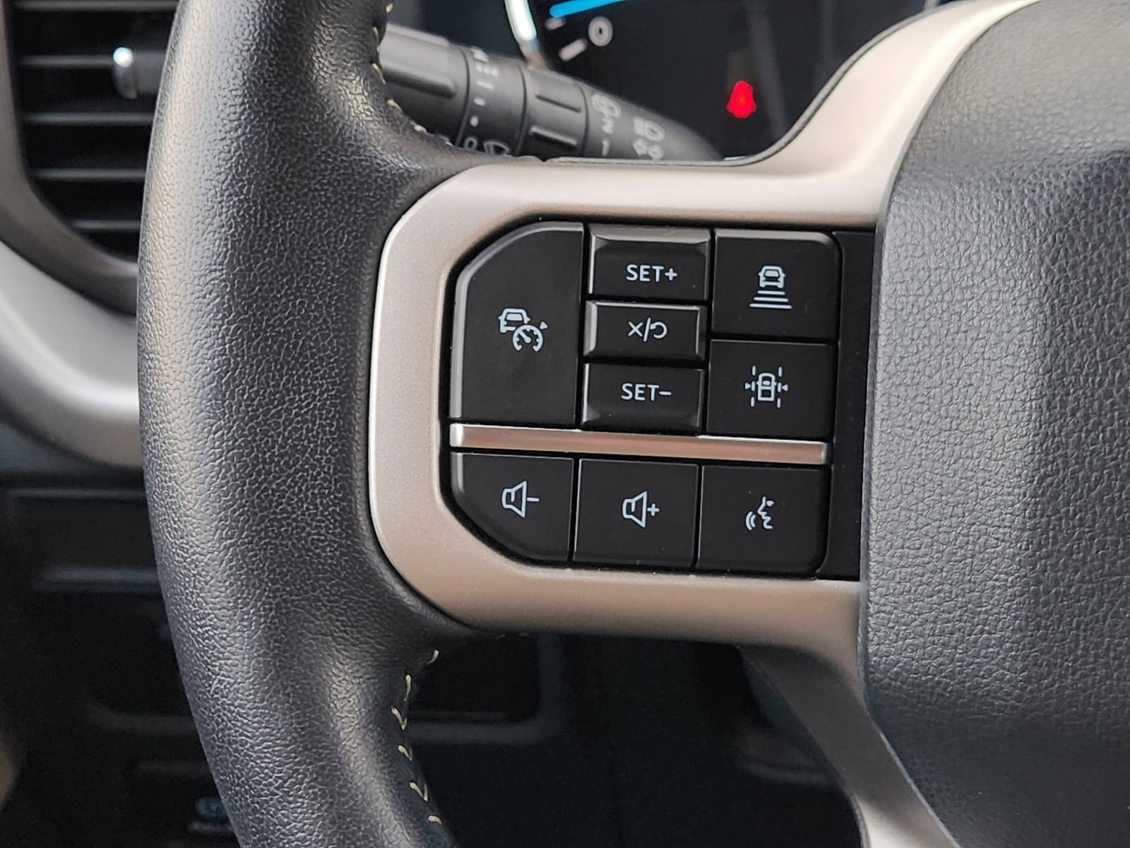 Used 2022 Ford Expedition XLT RWD image 29