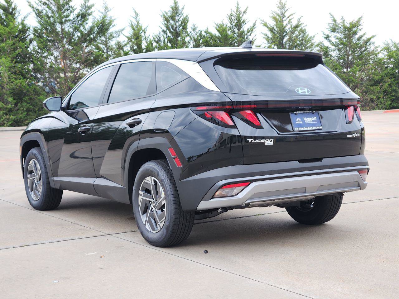 New 2026 Hyundai Tucson Blue SE AWD/4WD image 3