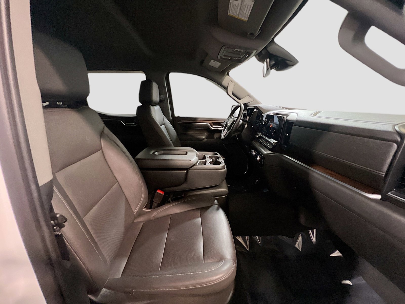 Used 2022 GMC Sierra 1500 SLT AWD/4WD image 4