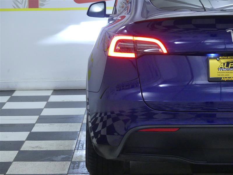 Used 2022 Tesla Model Y Performance image 28