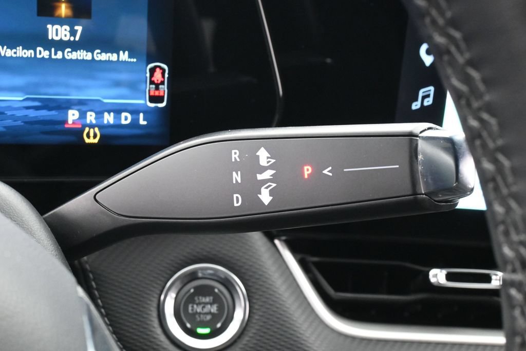 Used 2026 Chevrolet Equinox LT FWD image 26