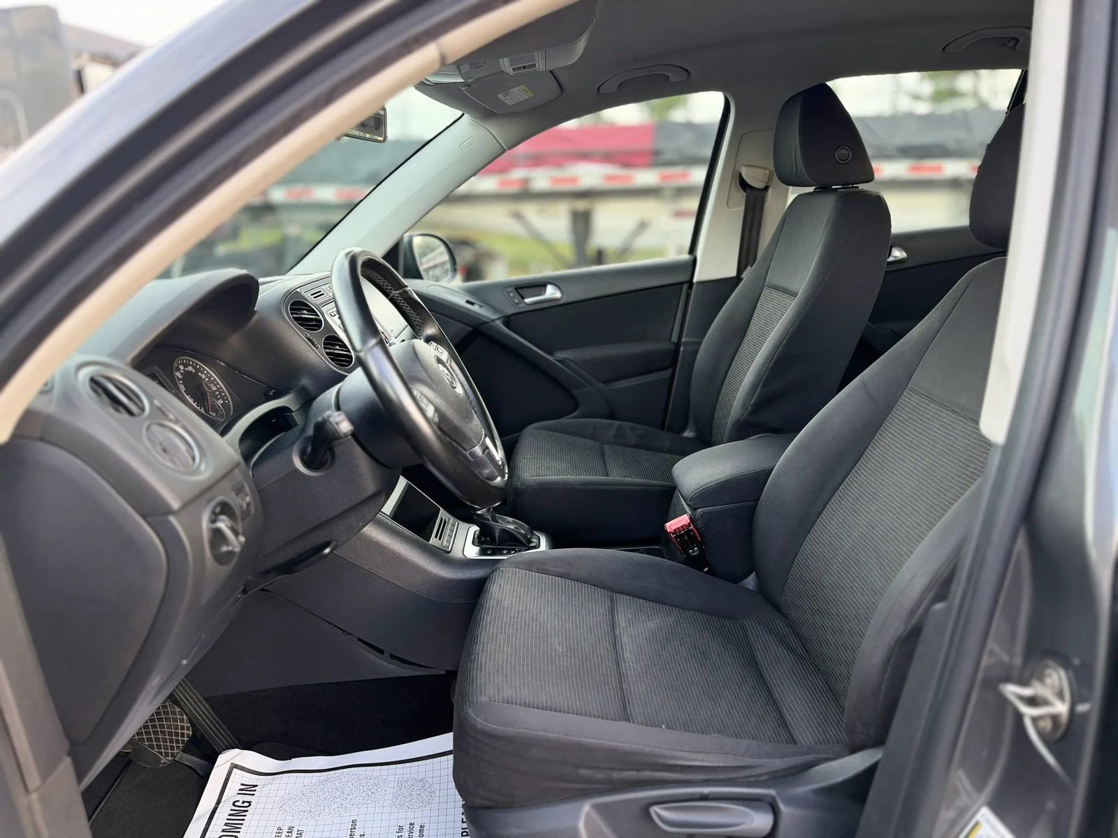 Used 2015 Volkswagen Tiguan S AWD/4WD image 11