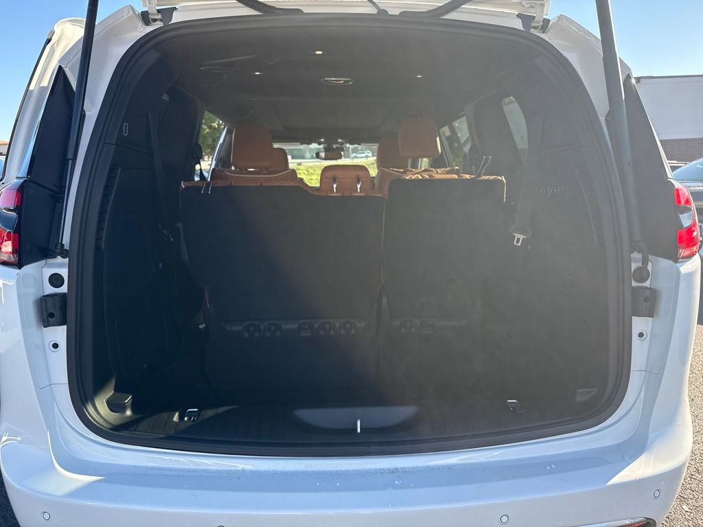 New 2026 Chrysler Pacifica Pinnacle image 25