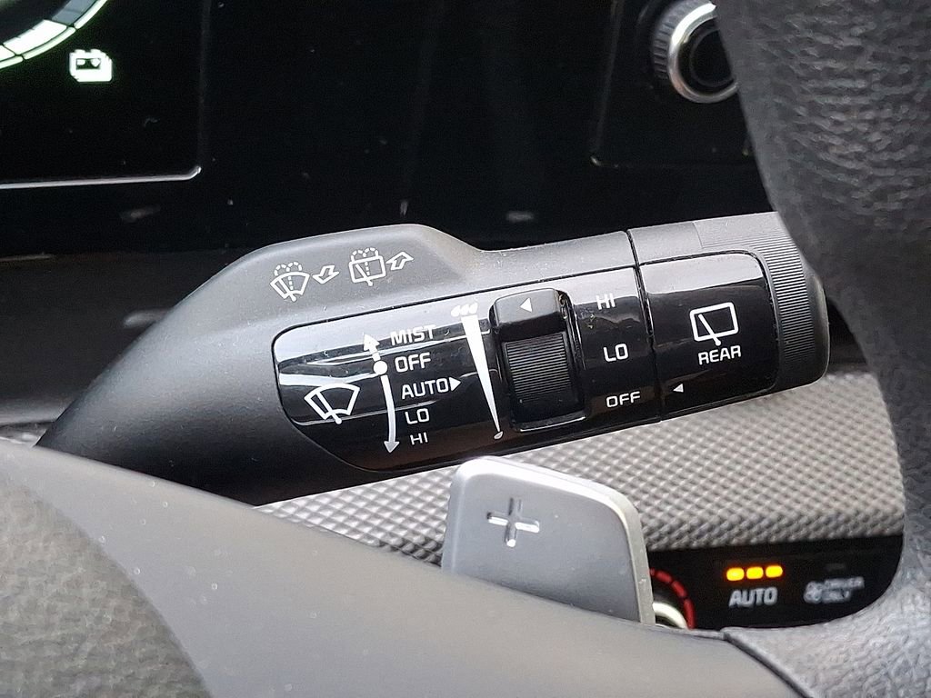 Used 2023 Kia Sportage LX image 25