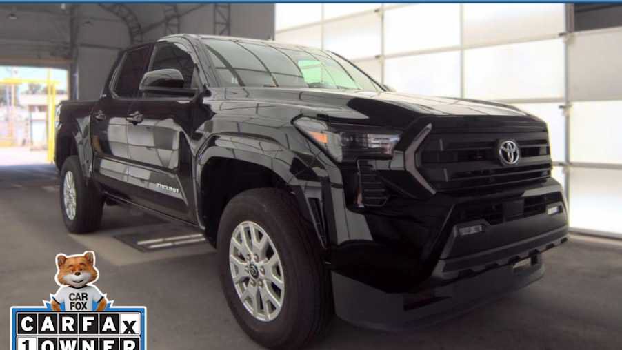 Used 2025 Toyota Tacoma SR5