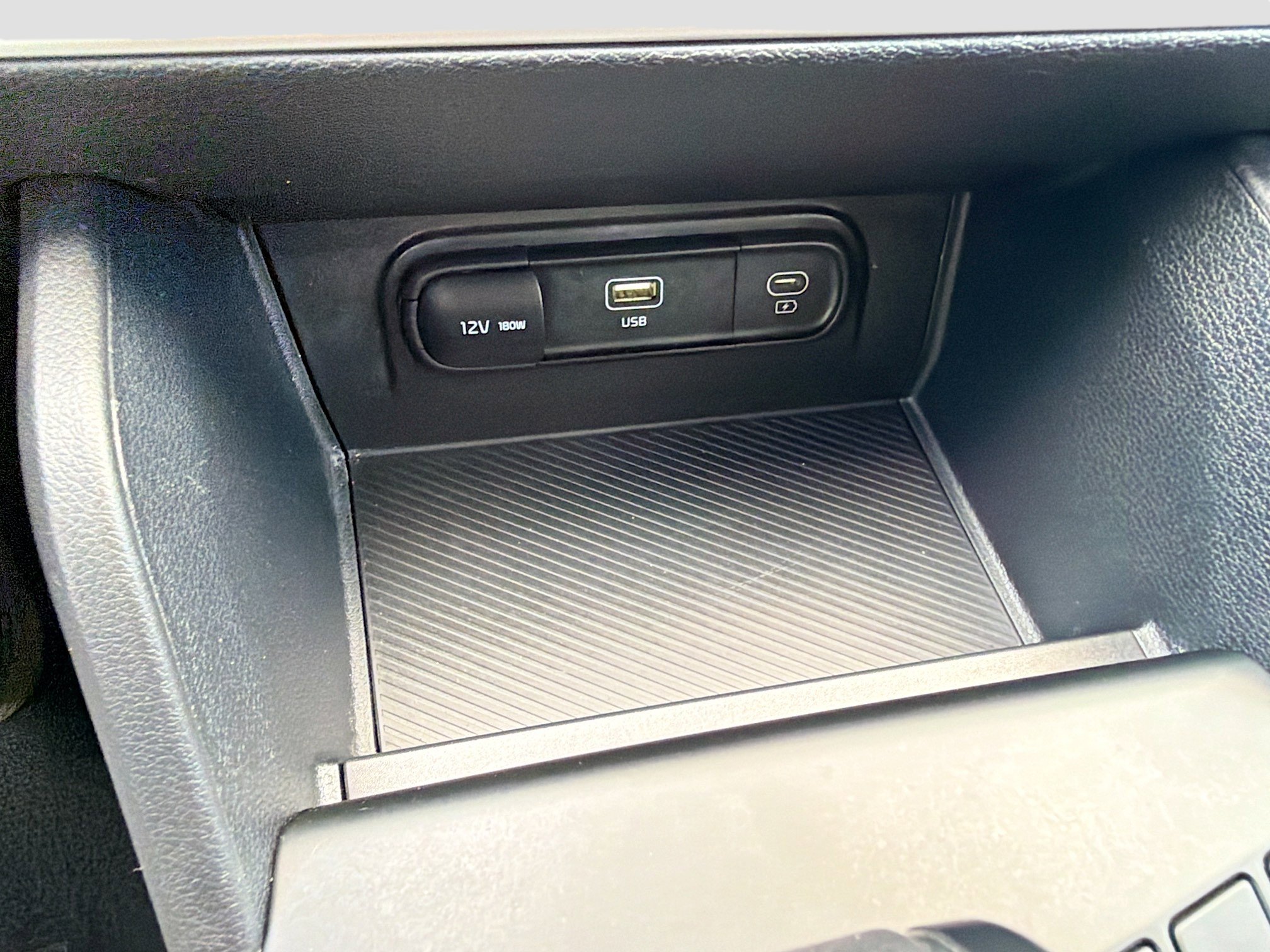 Used 2024 Kia Sportage LX image 27