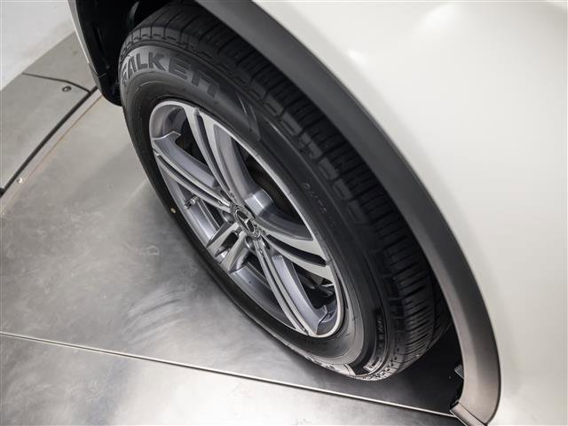 Used 2021 Mercedes-Benz GLC 300 SUV image 14