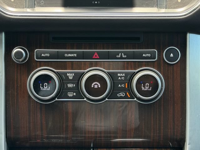 Used 2016 Land Rover Range Rover Supercharged AWD/4WD image 16