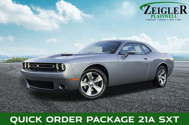 Used 2016 Dodge Challenger SXT
