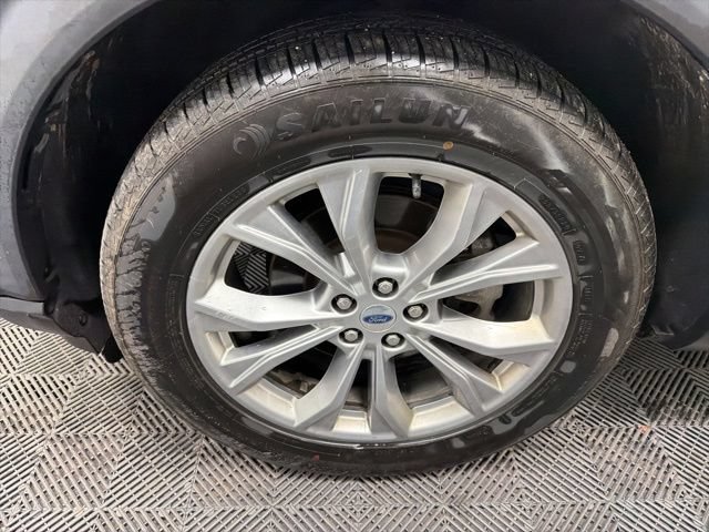 Used 2020 Ford Explorer XLT w/ Equipment Group 202A AWD/4WD image 10