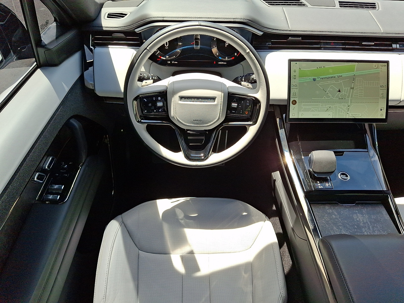 Used 2025 Land Rover Range Rover Sport Autobiography AWD/4WD image 4