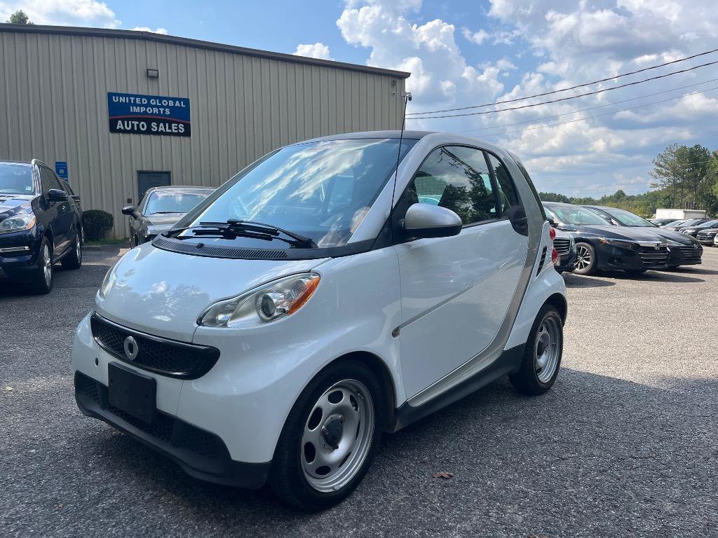 Used 2014 smart fortwo pure RWD image 1