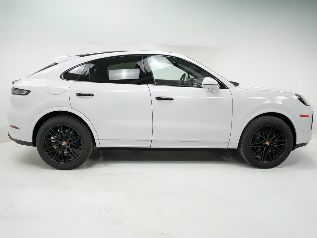 New 2026 Porsche Cayenne Coupe AWD/4WD image 9