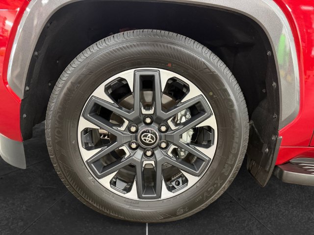 Used 2025 Toyota Sequoia Limited w/ Tow Technology Package AWD/4WD image 9