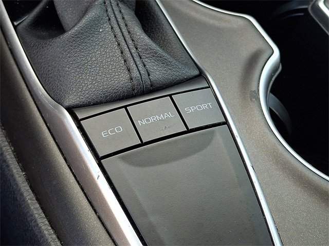 Used 2023 Toyota Camry LE image 23