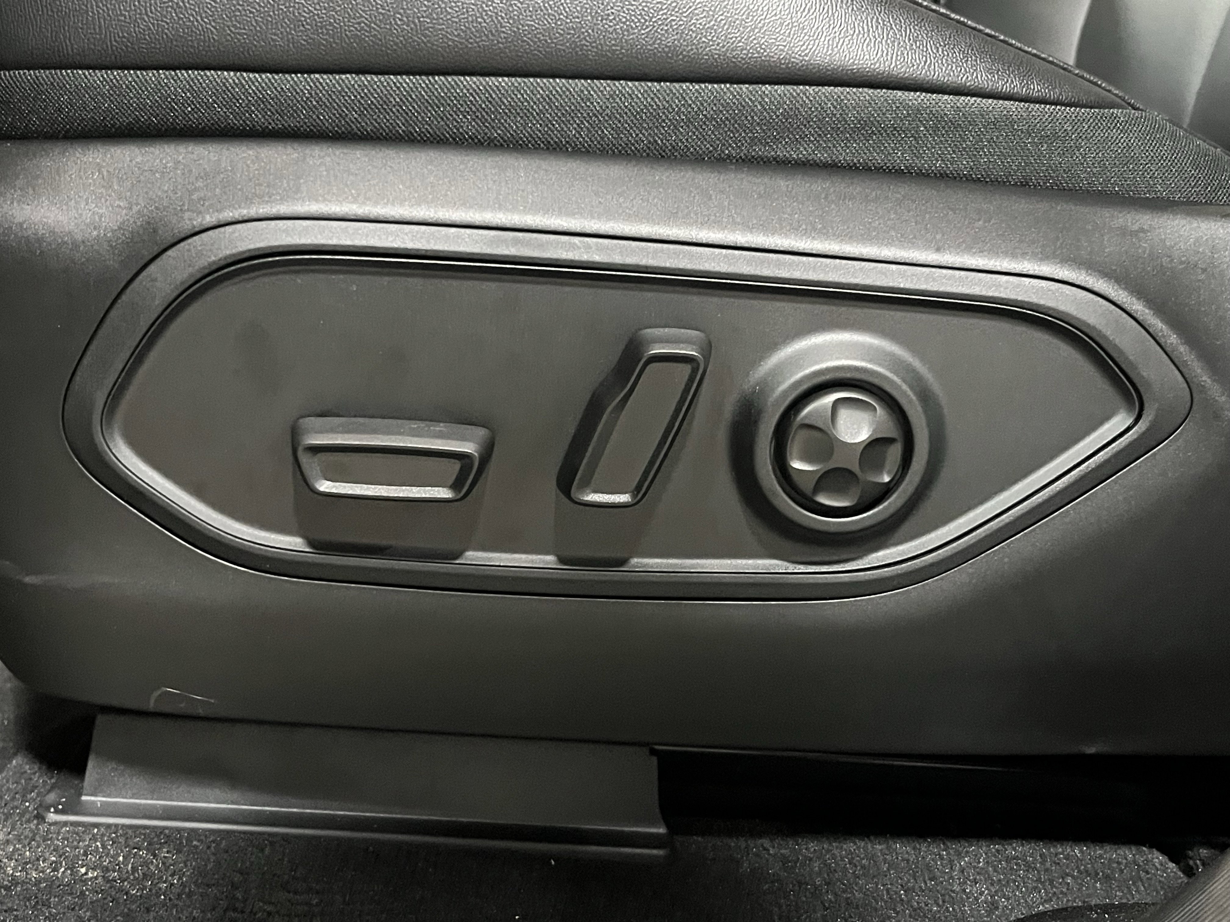 New 2026 Jeep Grand Cherokee L Limited AWD/4WD image 25