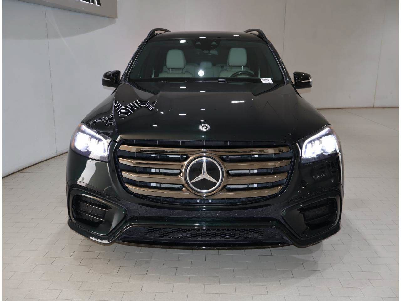 Used 2024 Mercedes-Benz GLS 450 4MATIC image 8