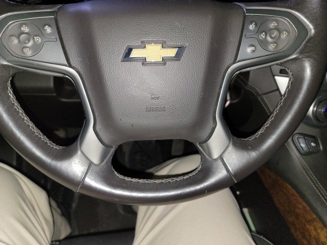Used 2018 Chevrolet Suburban LT image 12