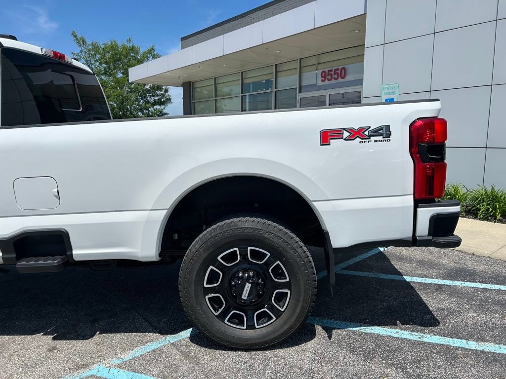 Used 2025 Ford F250 Platinum AWD/4WD image 4